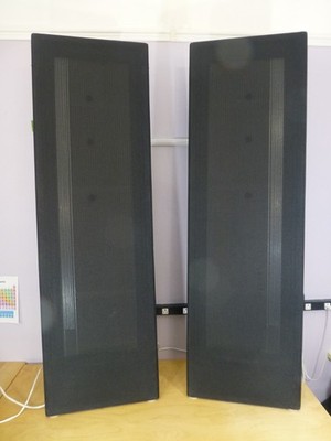 Magnepan Magneplanar MG12/QR Quasi-Ribbon Speakers