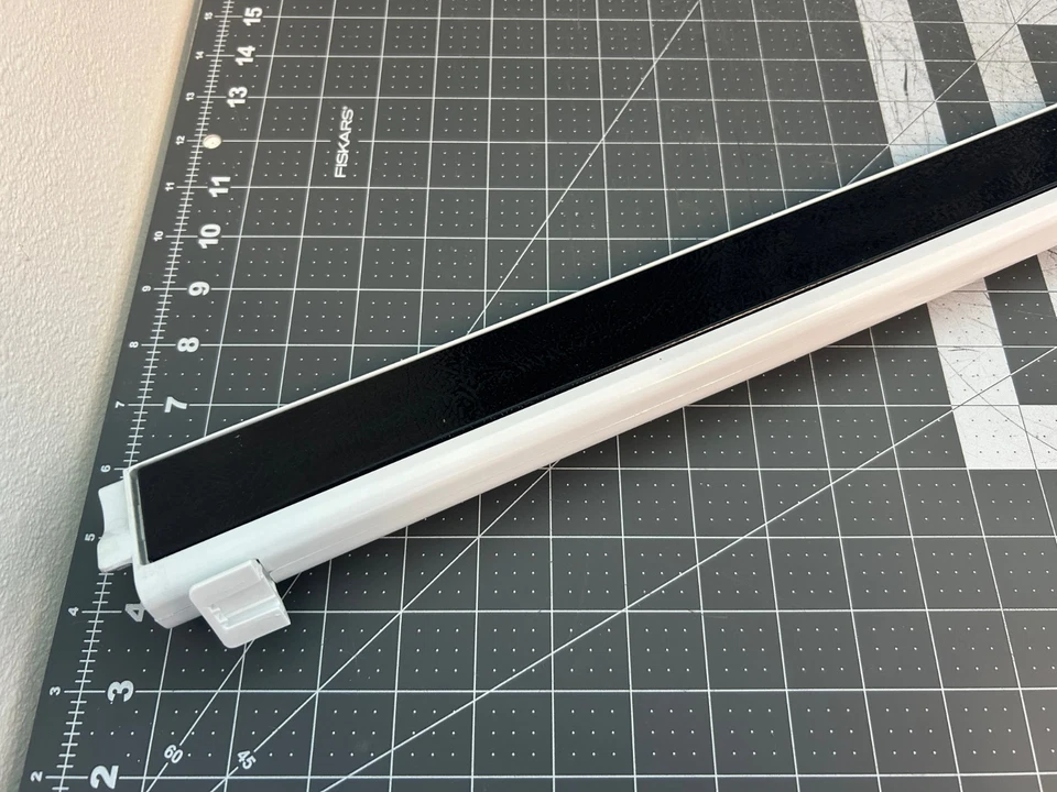 Parteluz puerta refrigerador Maytag P# WPW10151713 Foto 2 de 4