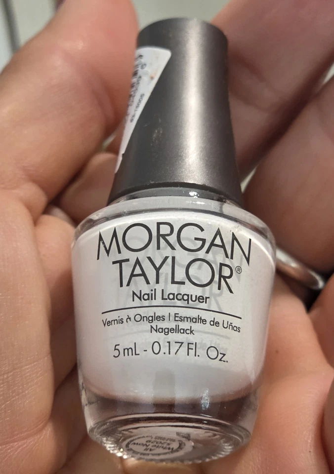 Esmalte de uñas Morgan Taylor todo blanco ahora - botella pequeña - nuevo sin abrir Foto 3 de 4