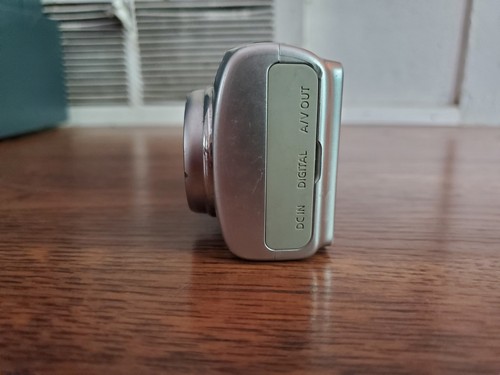 Canon PowerShot A470 7.1MP Digital Camera, SD Card & Box - Picture 6 of 14