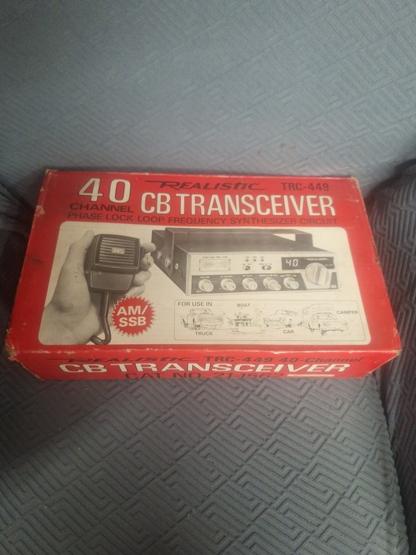 Realistic   TRC-449 W/Box & MIC. APPEARS NEVER USED OR VGC!