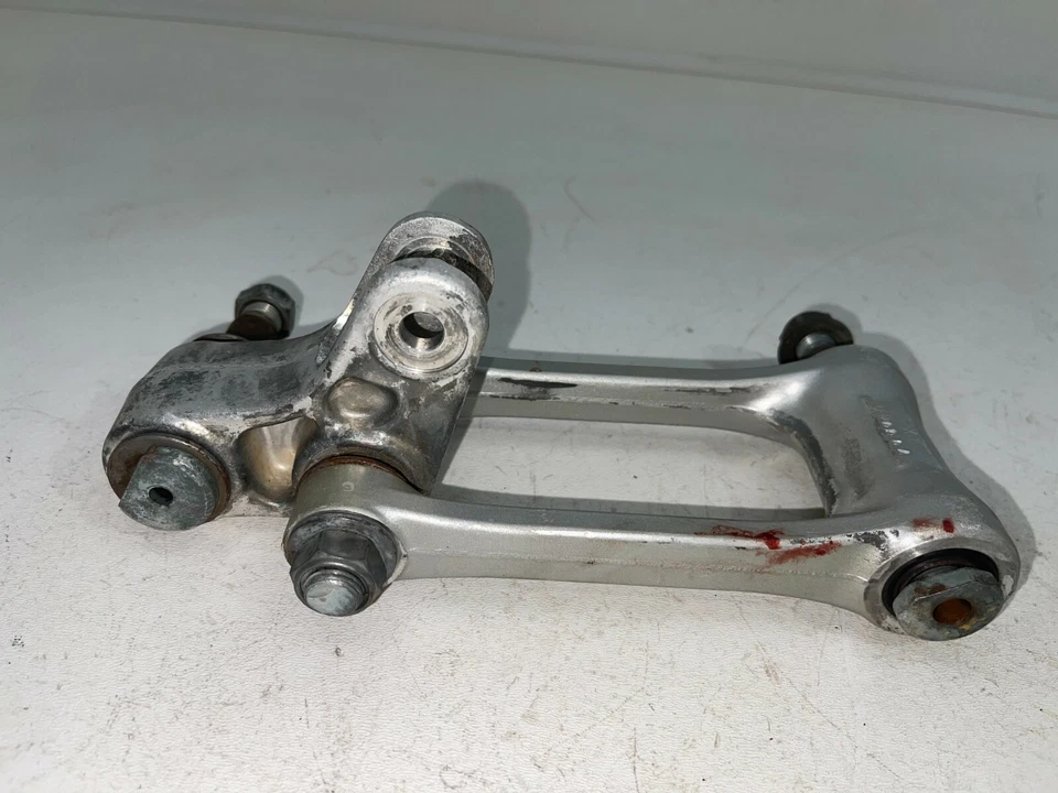 Yamaha YZ250F 2004 02-04 palanca enlace brazo cohete Foto 2 de 4