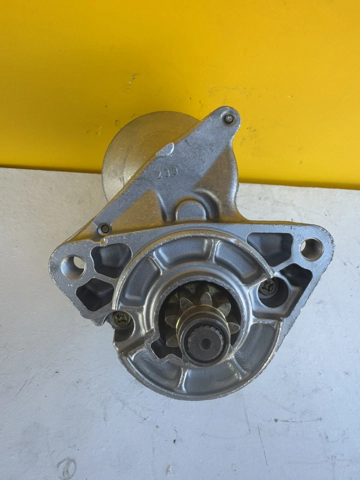 Starter  Toyota Tacoma L4 2.4L  1995 1996 1997 1998 1999  2000 TO 2004 - Image 2 of 4