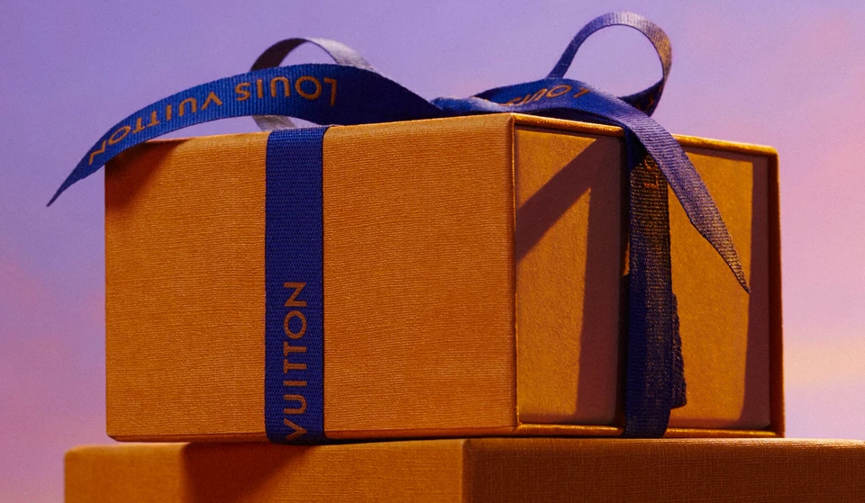 1 Yard of 1/2" Designer Louis Vuitton Blue Gift Ribbon w/Gold Logo Authentic New - Image 3 of 4