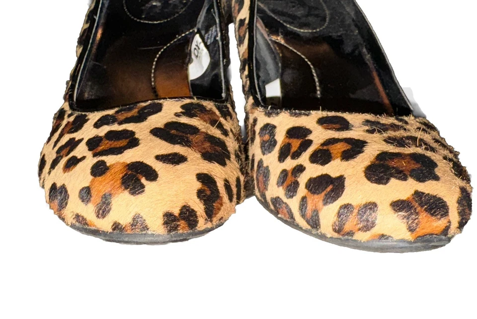 Zapatos de salón Merona de tacón grueso con estampado de leopardo animal pelo de vaca punta redonda para mujer talla 9” Foto 3 de 4