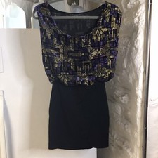 Guess Woman’s Blouson Dress 2 Black Purple Gold Rayon Colorblock Boat Neck Midi