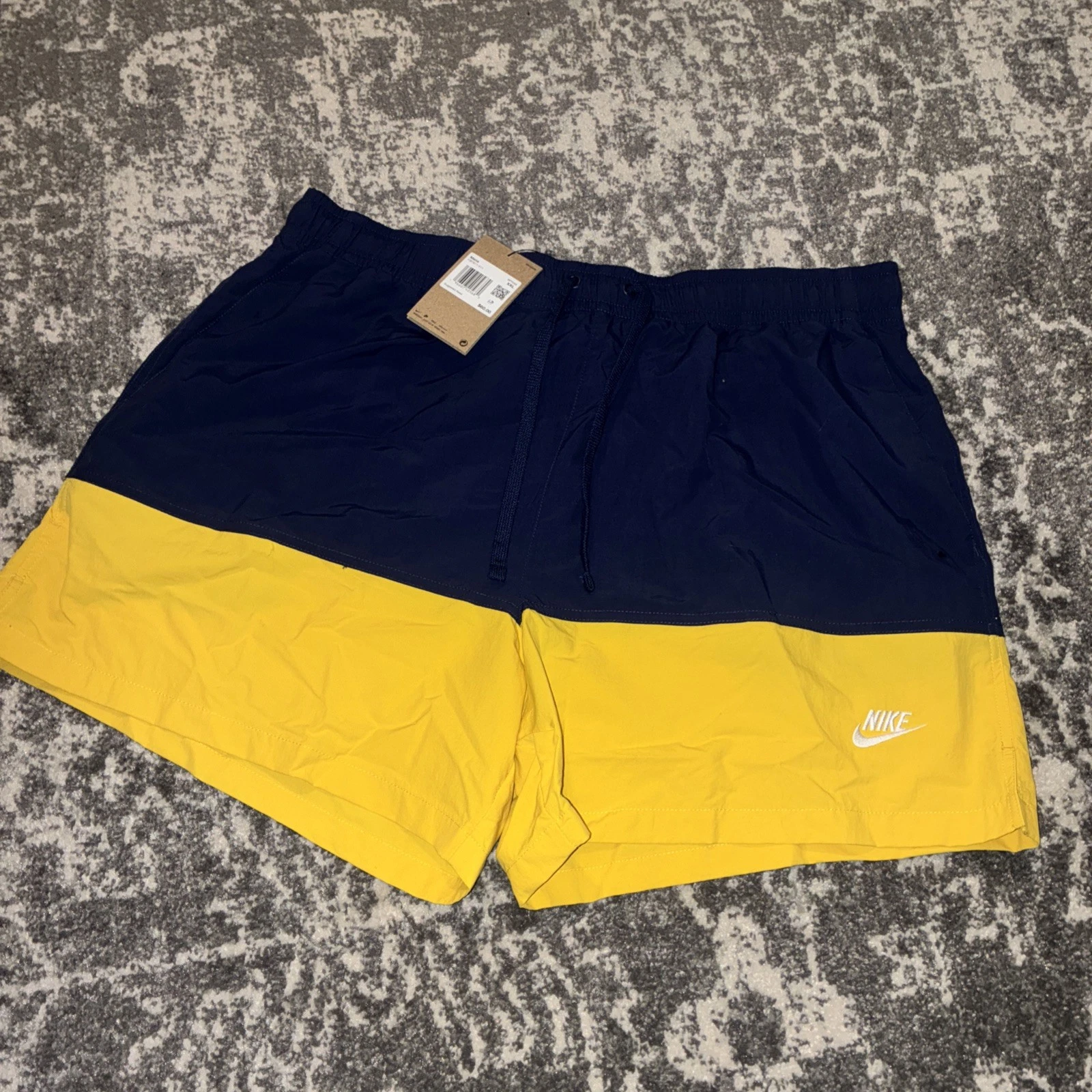 Nike Move To Zero Men's Quick Dry Athletic Beach Shorts Sixe 2XL NWT
Opens in a new window or tab
