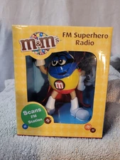 M&M Superhero Radio FM AUTO SCAN CLIP ATTACH TO BELT QUALITY EARPHONES