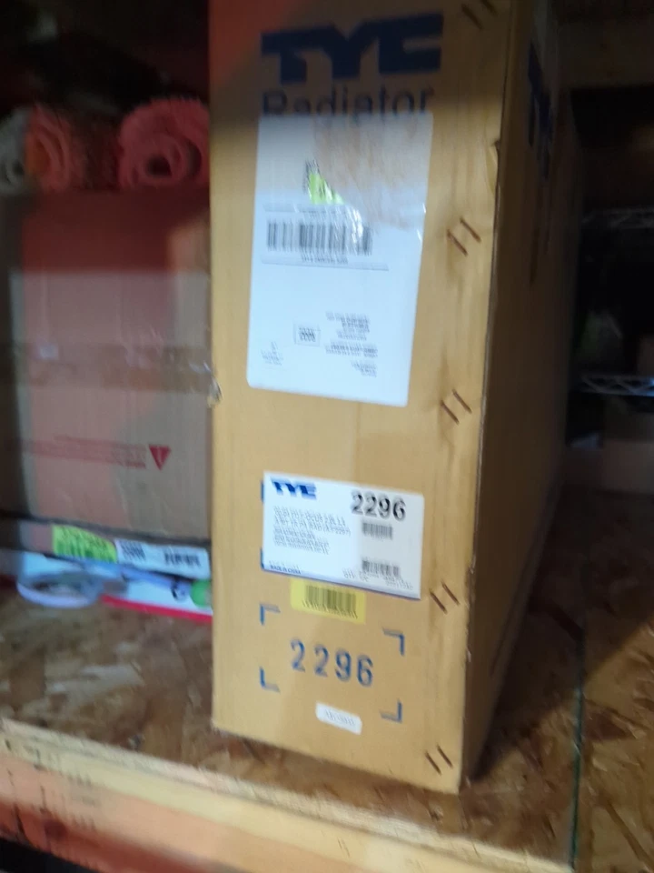 Radiador refrigerante motor para Ford Focus 2000-2007 TYC 2296 Foto 2 de 3