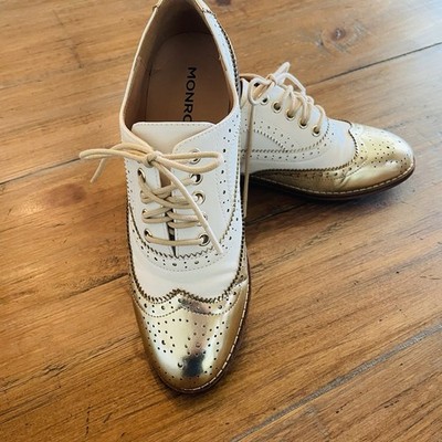 Monroe & Main Wingtip Spectator Shoes. Size 6 Women's Brown Leather Dress Shoes