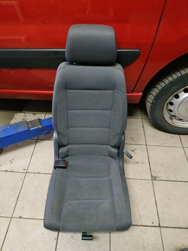 VW Touran 1T Sitz hinten links hl Autositz anthrazit grau hinterer Fahrersitz