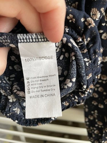 Brandy Melville Maura Navy White Floral Off Shoulder Cottagecore Boho Small / OS - 第 6/13 張圖片