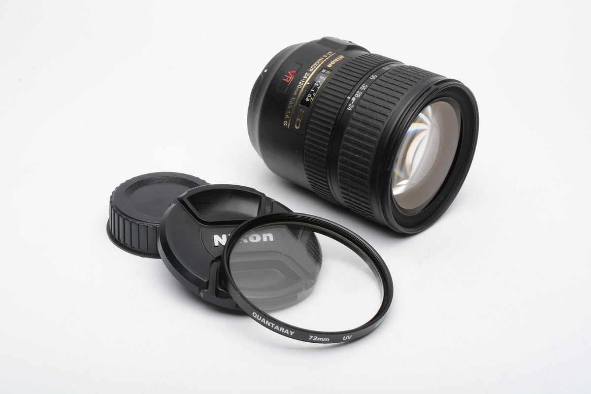 Nikon AF-S 24-120mm f3.5-5.6G ED VR zoom lens, caps, clean and