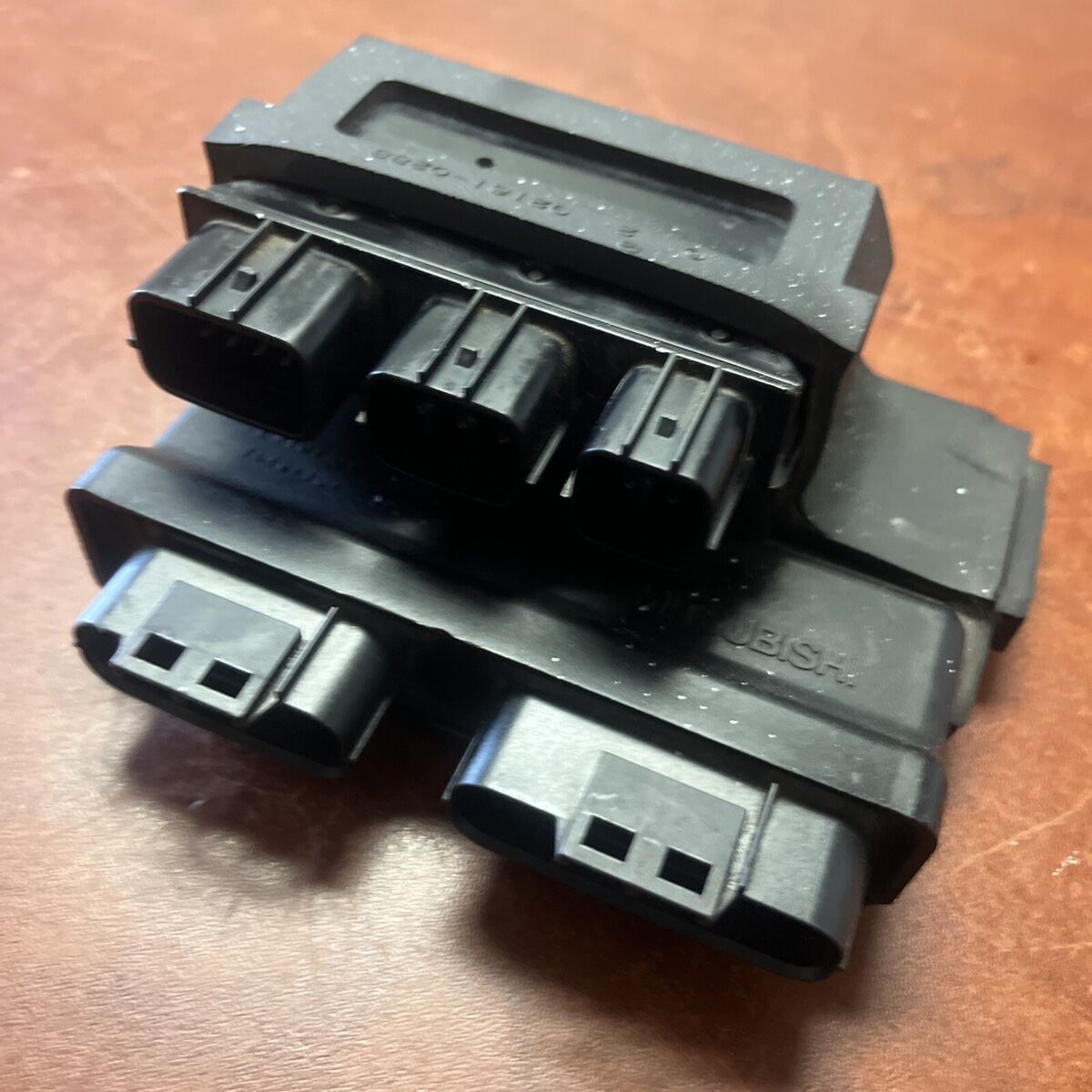 2006 2007 OEM KAWASAKI NINJA ZX10R ECU ENGINE CONTROL UNIT 2006 2007 OEM KAWASAKI NINJA ZX10R ECU ENGINE CONTROL UNIT