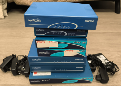 ROUTEUR ONEACCESS ONE100-4B-4B SD 5E: ONEACCESS à 150 € | 25000