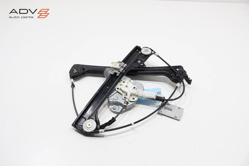 2004 - 2008 BMW Z4 E85 RIGHT PASSENGER SIDE DOOR WINDOW REGULATOR W/ MOTOR OEM - Image 2 of 4