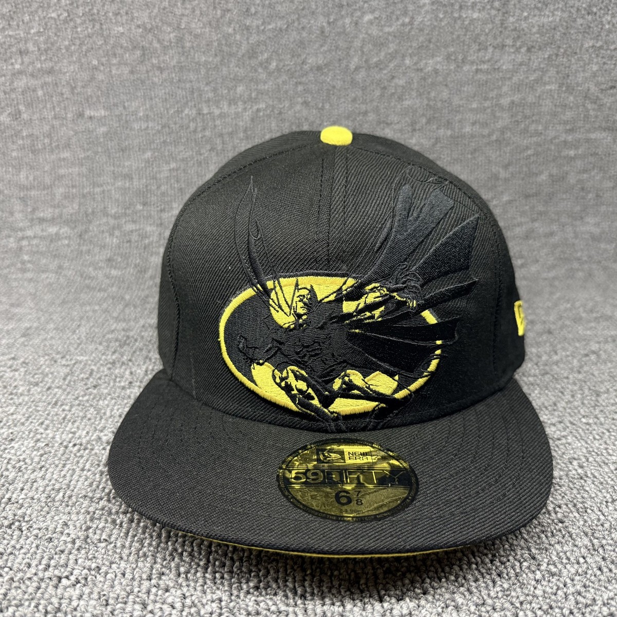 New Era 59FIFTY Batman DC Comics Fitted Hat Black Yellow Size 6 7/8