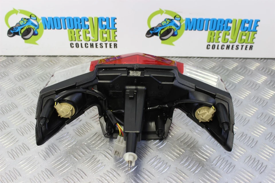 Luz trasera freno trasero Triumph Trophy 1215 SE 2012 a 2017 1200 B155 Foto 3 de 4