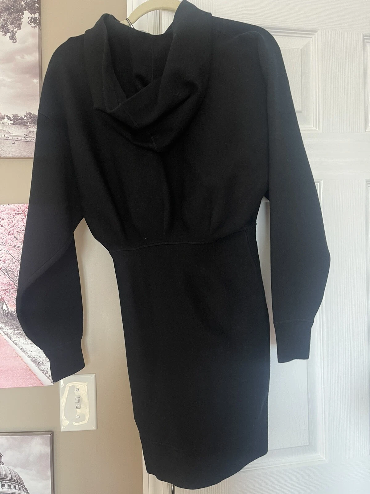 Abito Alexander Wang con cappuccio