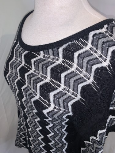 Allen B By Allen Schwartz Lg Sweater Black Silver White Sparkle Poncho Style Top - Picture 5 of 7