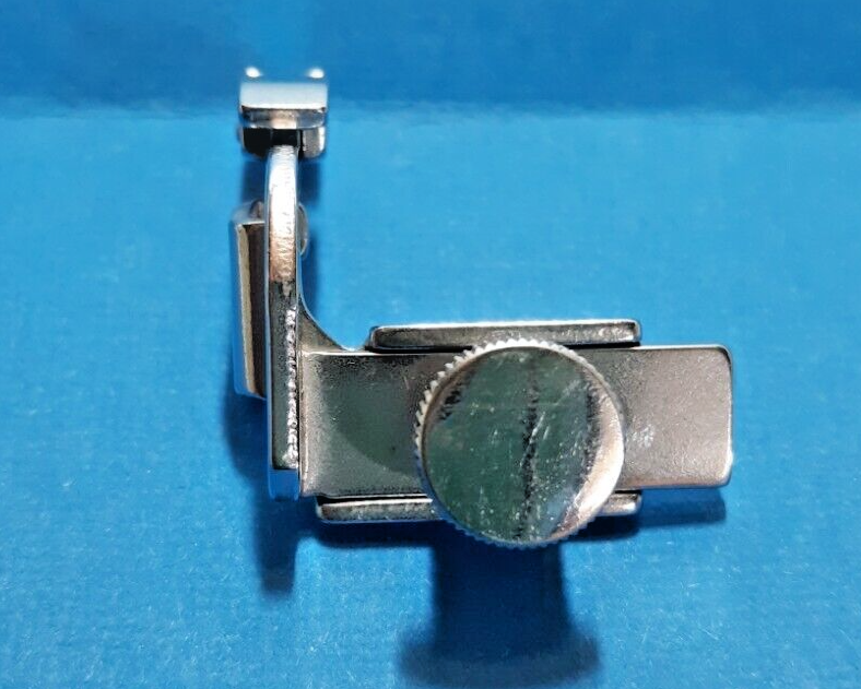 Genuine SINGER 161127 ZIPPER FOOT Adjustable Hinged GT BRITAIN