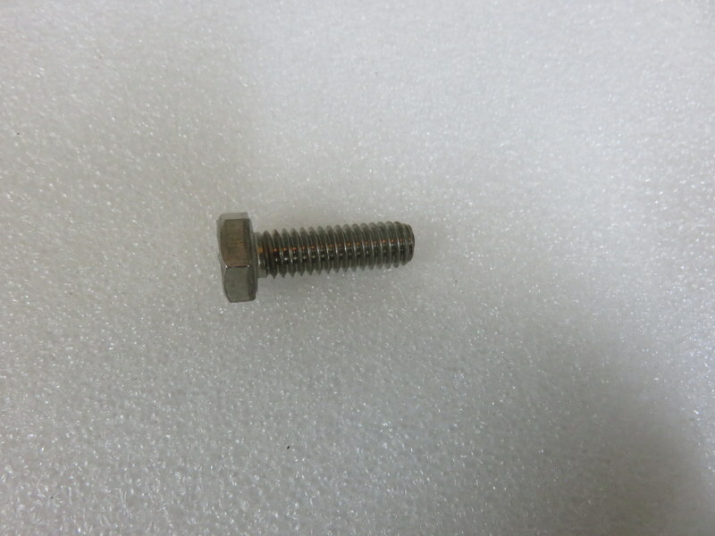 Z39 Genuine Mercury Quicksilver 10-37562 Screw OEM New Factory