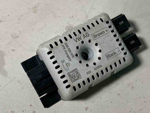 VW GOLF VII Variant BA5, BV5 Antennenverstärker  5Q0035570 1.40 2014 30670782