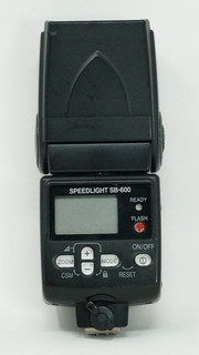 Nikon SB 600 Speedlight