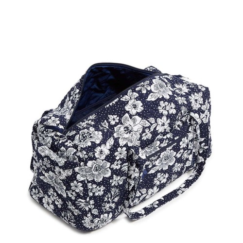 Nuevo Bolso de Lona Vera Bradley Grande Traveler Algodón en Azul Marino/Blanco Lluvia Jardín - Imagen 2 de 2