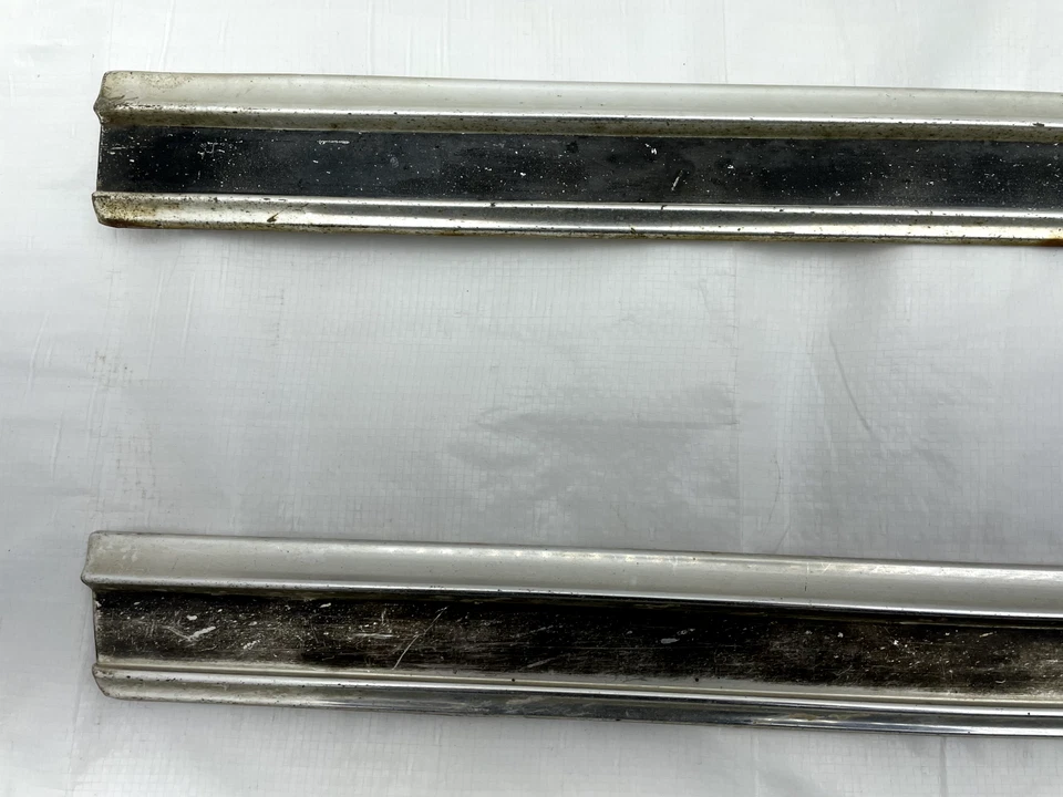 Chevrolet Monte Carlo 1970 1971 1972 moldura de puerta inferior izquierda derecha par Foto 3 de 4