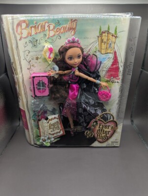 Ever After High Legacy Day Briar Beauty Day NIB