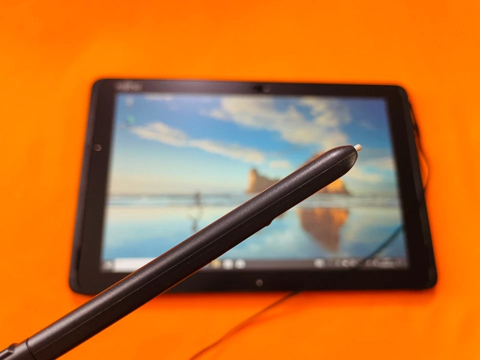 Fujitsu ARROWS Q508/SE Waterproof Tablet PC Memory4GB SSD128GB 10.1 in Windows11 - Image 4 of 4