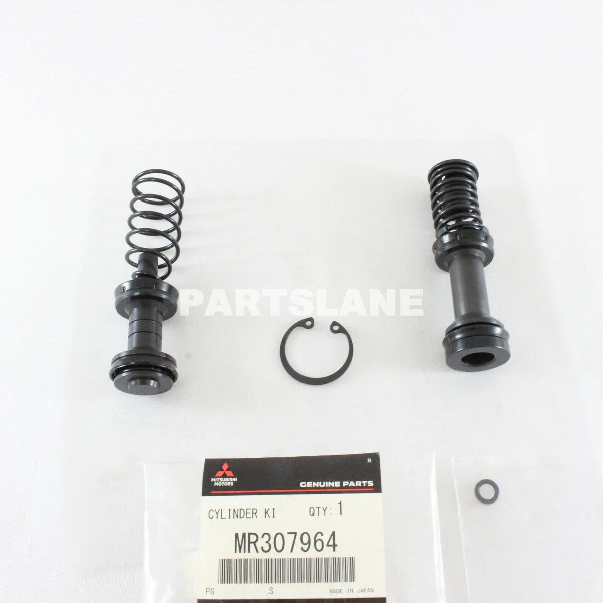 MR307964 Mitsubishi OEM Genuine CYLINDER KIT, BRAKE MASTER | eBay