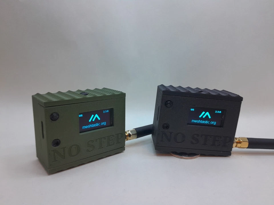 2 Heltec V3 Meshtastic Nodes READY TO USE w/custom case 2Kmah battery BLK/green - Image 2 of 4
