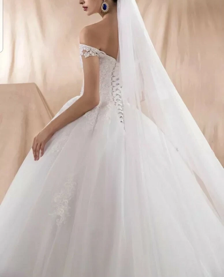 Elfenbein Brautkleid Trägerlos aus Spitze & Tüll | Prinzessinnen-Ballkleid - Bild 3 von 4