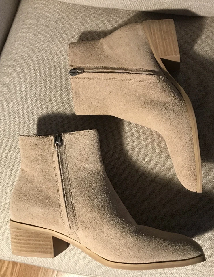 Botín de gamuza para mujer Dolce Vita US-9M - topo claro/arena  Foto 2 de 4