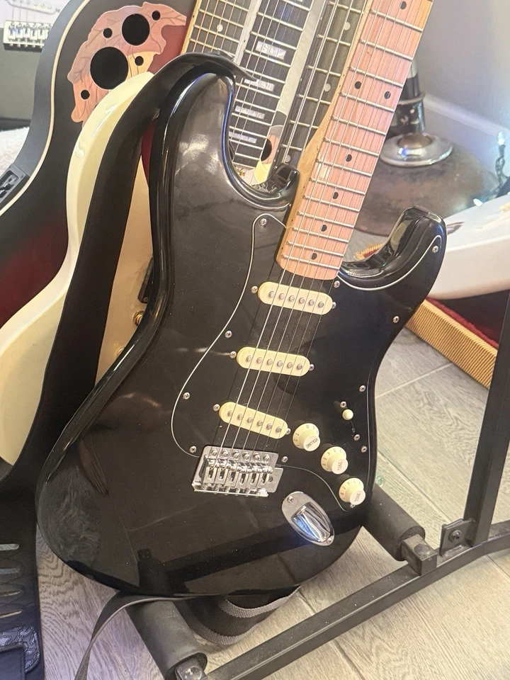 Fender Stratocaster - Black w Black Pick Guard - Image 2 of 4