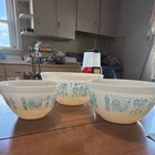 PYREX Amish Butterprint Mixing Bowl Set White Turquoise Glass 1950s Oven-Safe