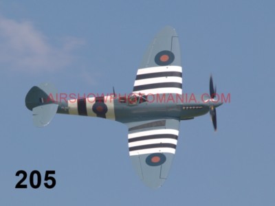 1 X SUPERMARINE SPITFIRE RAF 100 YEARS PHOTOGRAPH 17