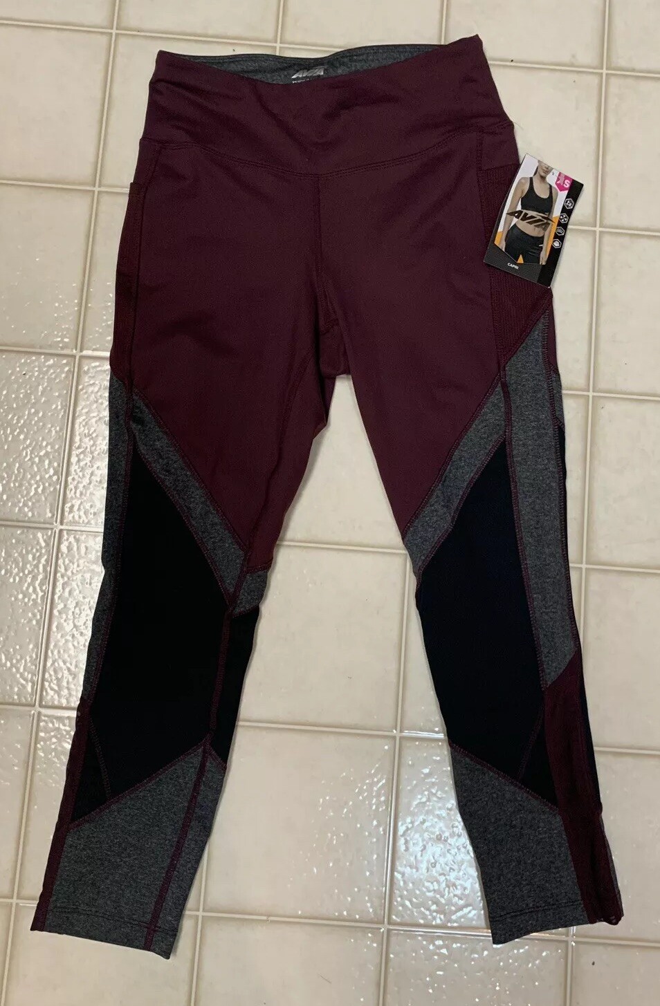 Avia Women's Extra Small (02) Maroon/Gray/Black High Rise Capri