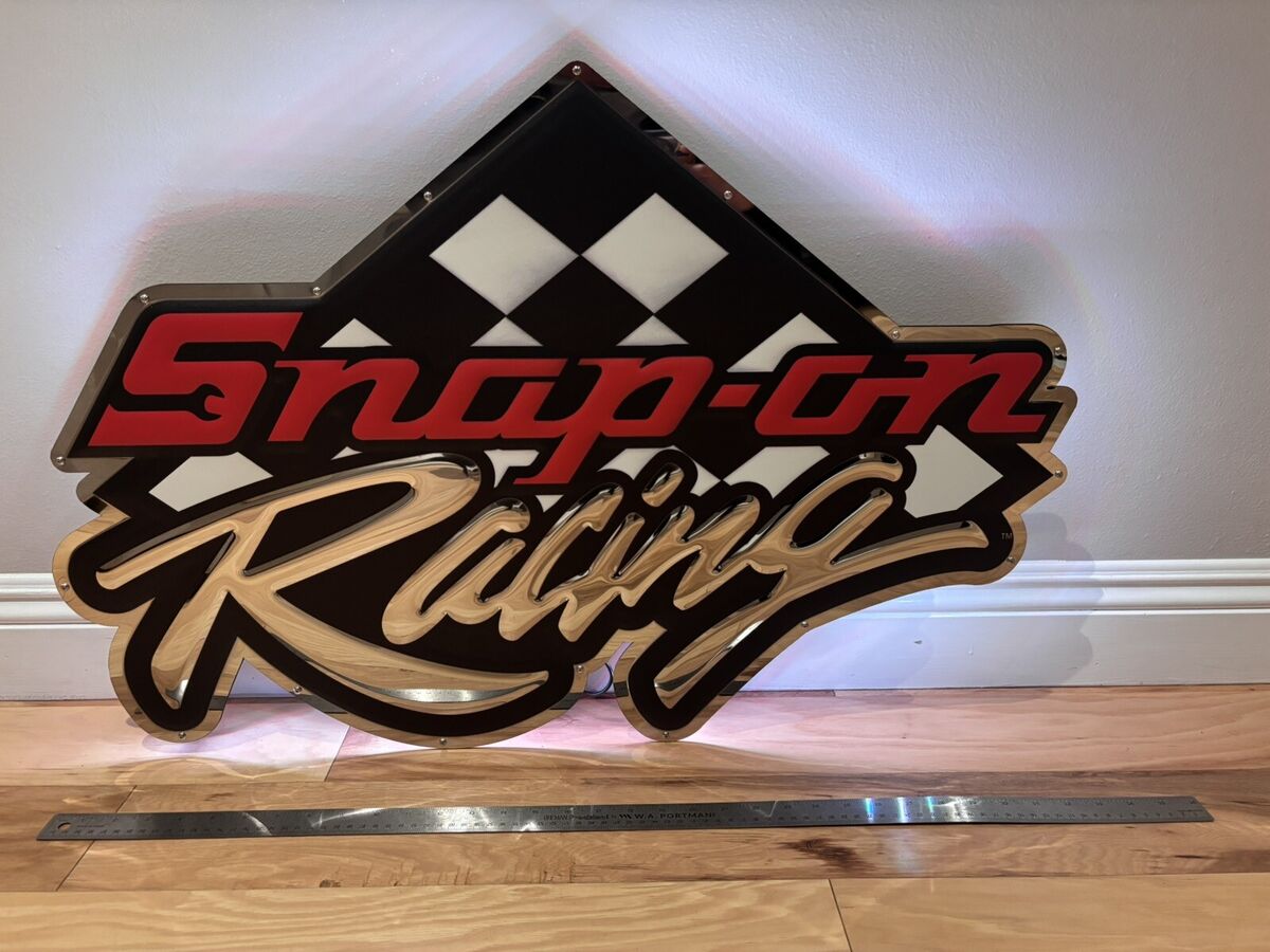 SNAP-ON Retro racing Color Changing logo LED sign.SSX25P104 SNAP-ON Retro racing Color Changing logo LED sign.SSX25P104