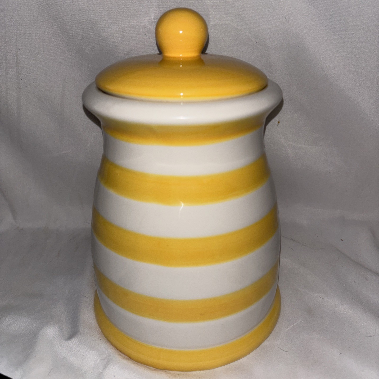 Terramoto Ceramic Yellow & White Stripe Canister Cookie Jar 9” Tal W/ Lid