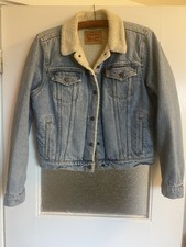 Vintage Levi's Women  s Size Large Stone Washed Denim Sherpa-lined Trucker Jacket