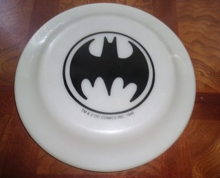 Glow in the Dark Batman Frisbee Type Flying Disc 9.5" Diameter