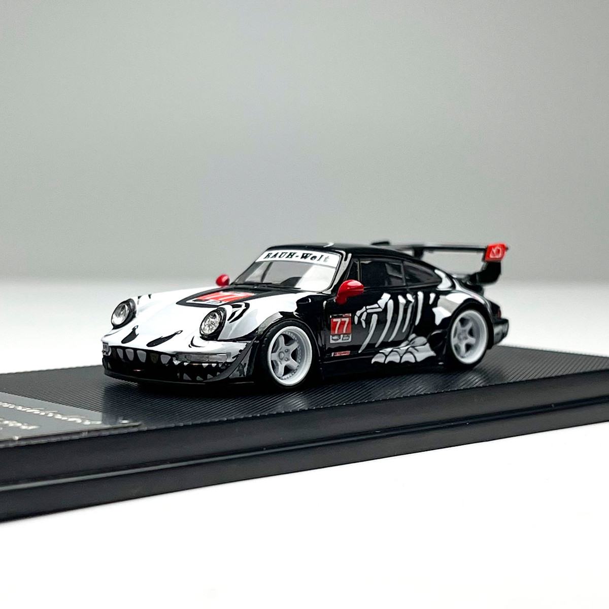1:64 RWB 964 Diecast Model Car with Figure Alloy Collectible New