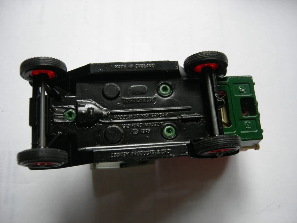 MATCHBOX MOY Y-3 1912 FORD MODEL T BP TANKER -GREEN + RED 1:43 unbespielt - Bild 4 von 4