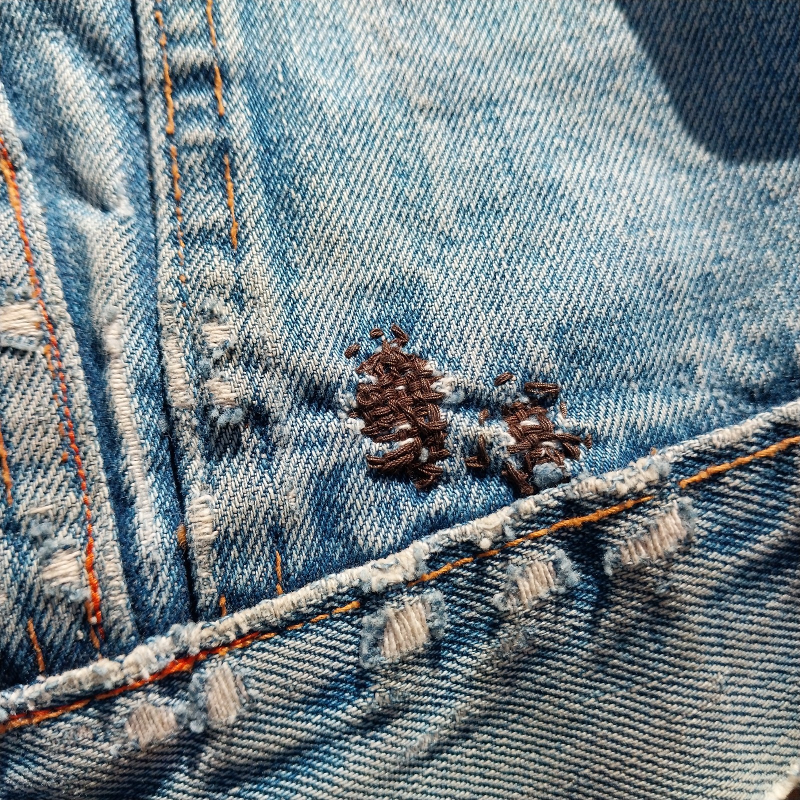 VTG THRASHED 1960s LEVI'S TYPE 3 DENIM TRUCKER JACKET HIPPIE REPAIRS JEANS USA image 9