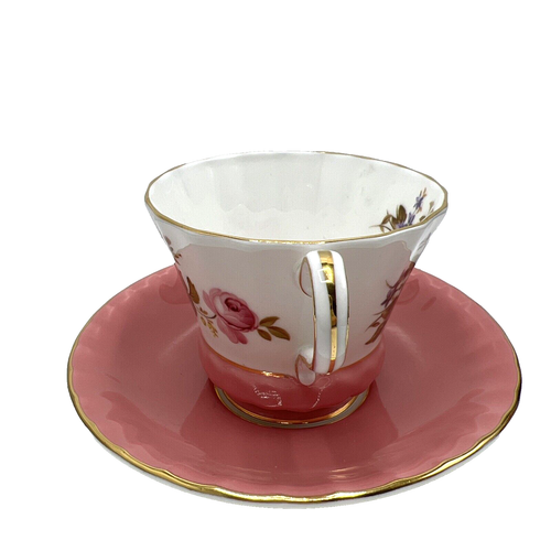 VTG Aynsley Pink and Floral Tea Cup & Saucer Very Nice Condition ! - Picture 3 of 13