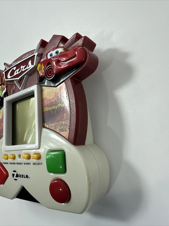 Disney Pixar Cars Portátil Electrónico 5 en 1 Juego Zizzle Funcionando 2007 Foto 2 de 4