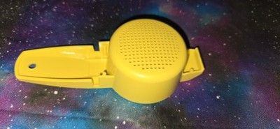 TUPPERWARE MINI STRAINER/SIFTER VNT YELLOW TINY TREASURES PARTY GIVEAWAY# (DSLP)
